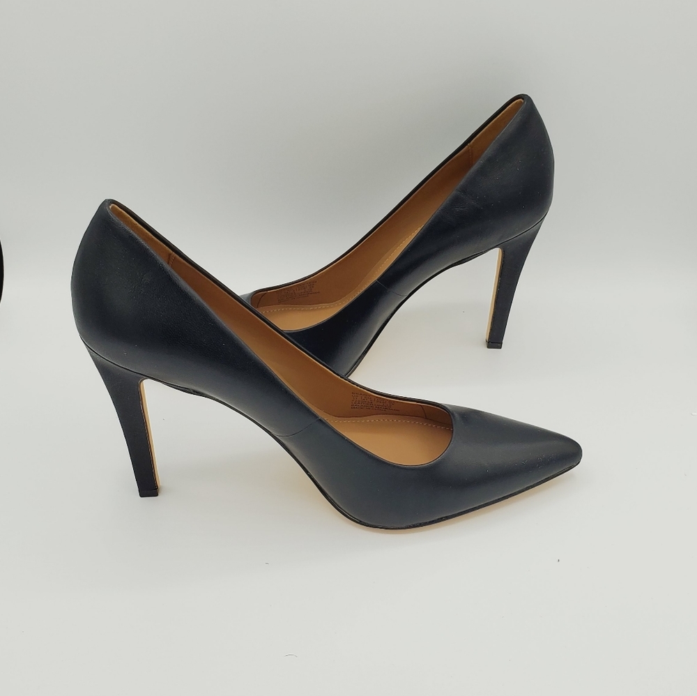 Calvin Klein Brady pumps, Black, NIB - Picture 3 of 8
